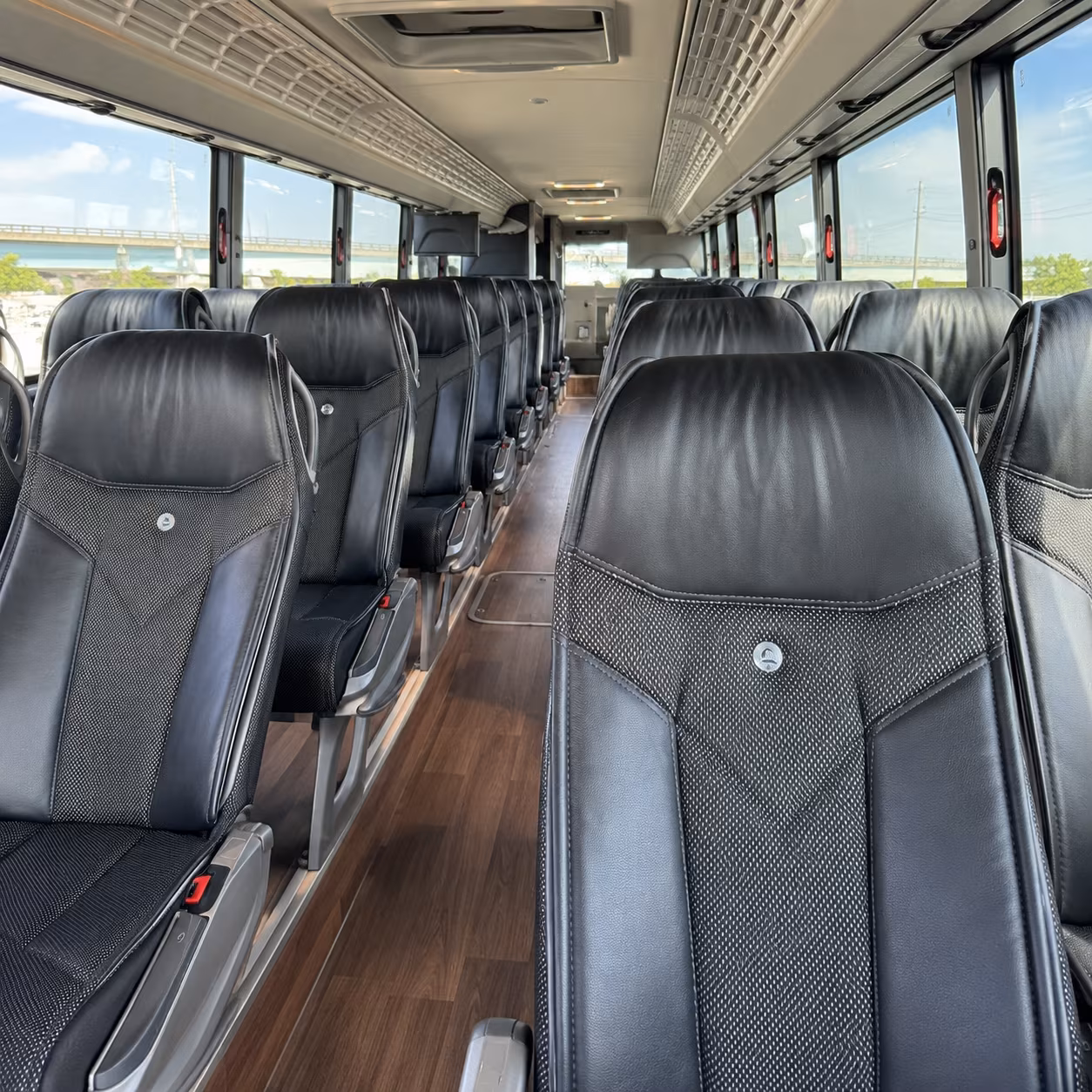 secure transportation for your next airport transfer 1