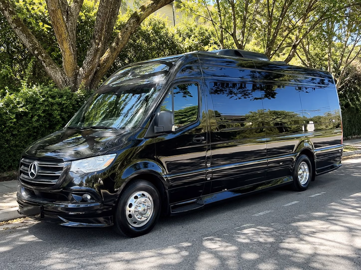 secure transportation for your next convention or trade show 3