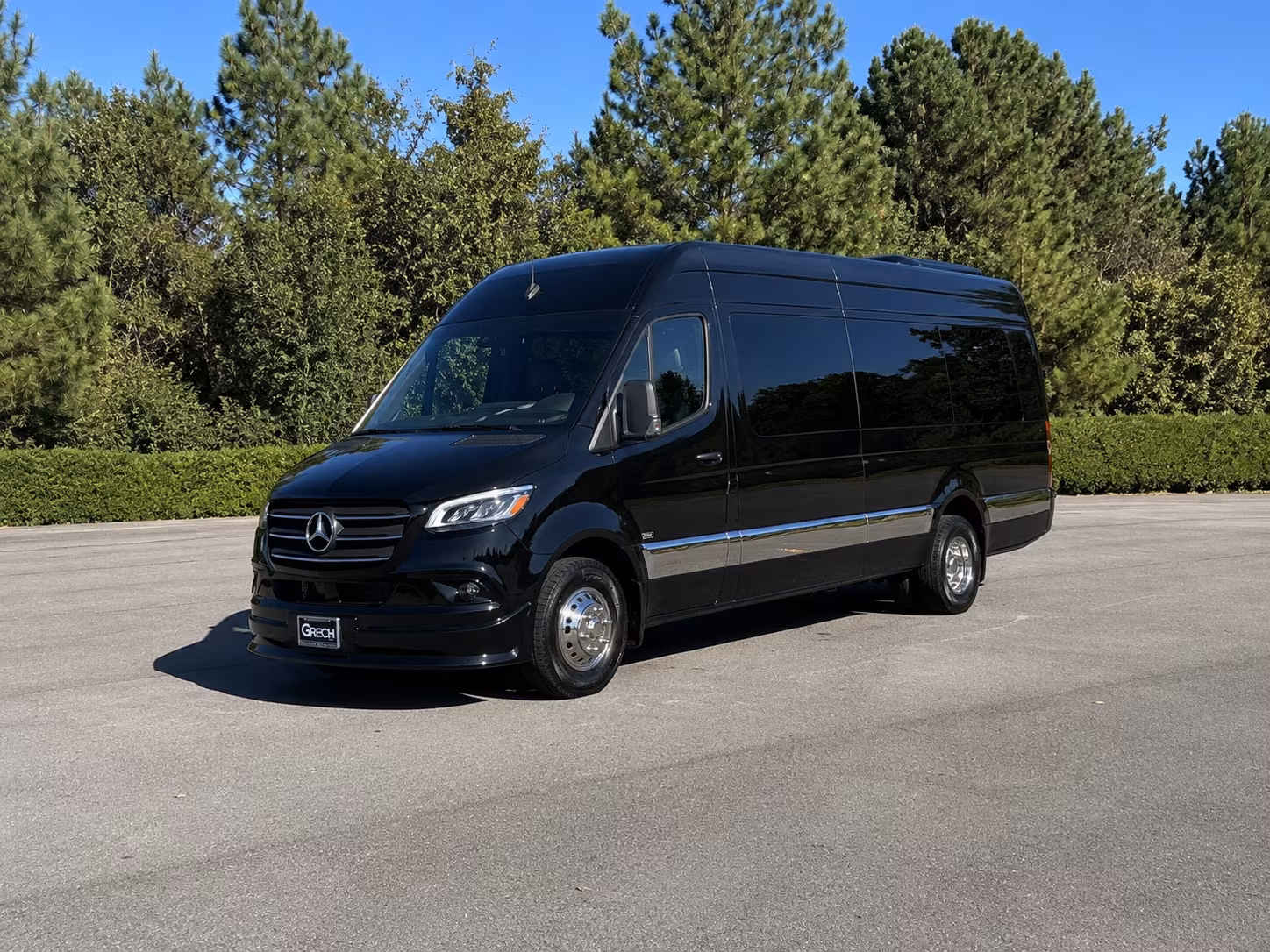 secure transportation for your next prom 1